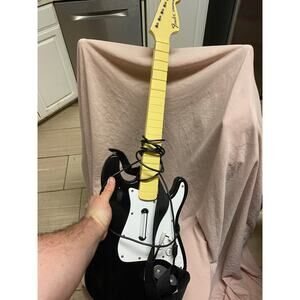 PARTS/REPAIR Xbox 360 Rock Band 822152 Harmonix Fender Stratocaster Wired Guitar